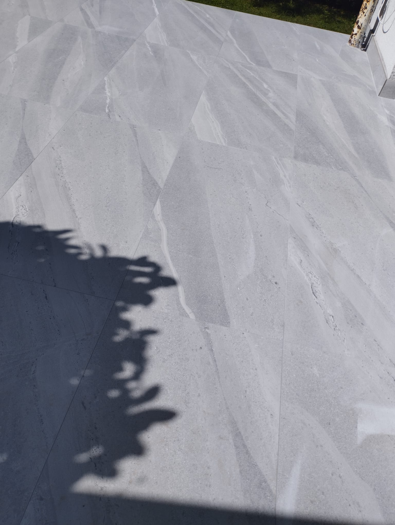 Terasa - velikoformatne pločice